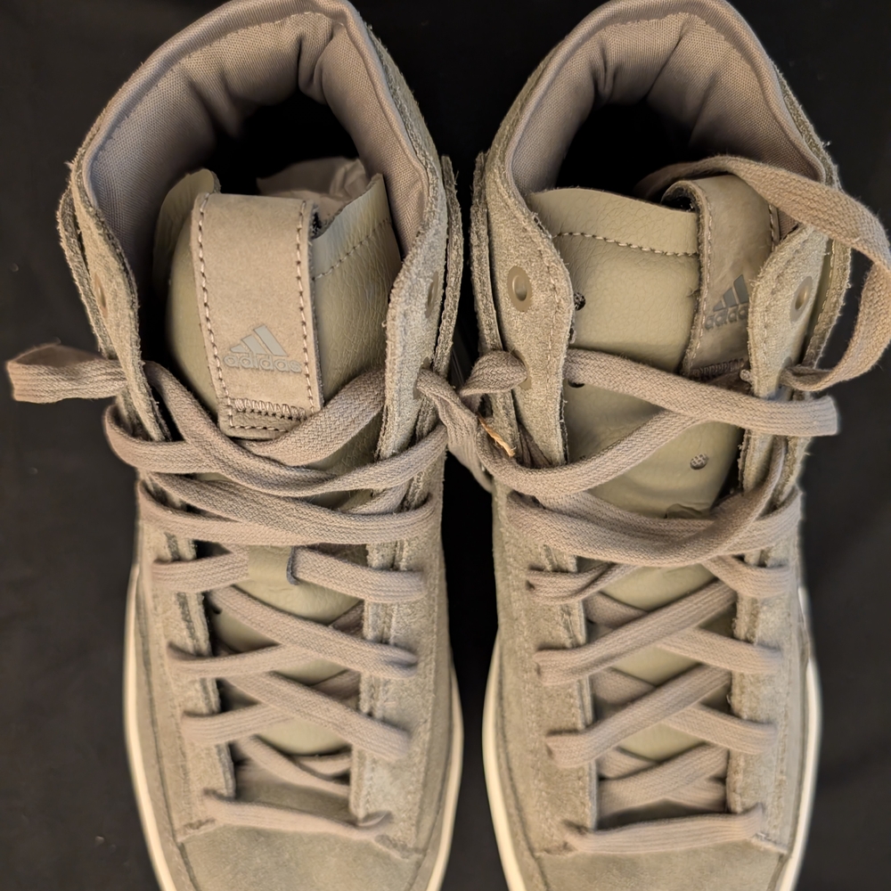 Adidas Woman's 9.5 Green Suede High-Top Sneakers